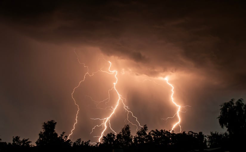 DO‑160 Lightning Strike Modeling and Analysis with Ansys EMC Plus Software (Tutorial)