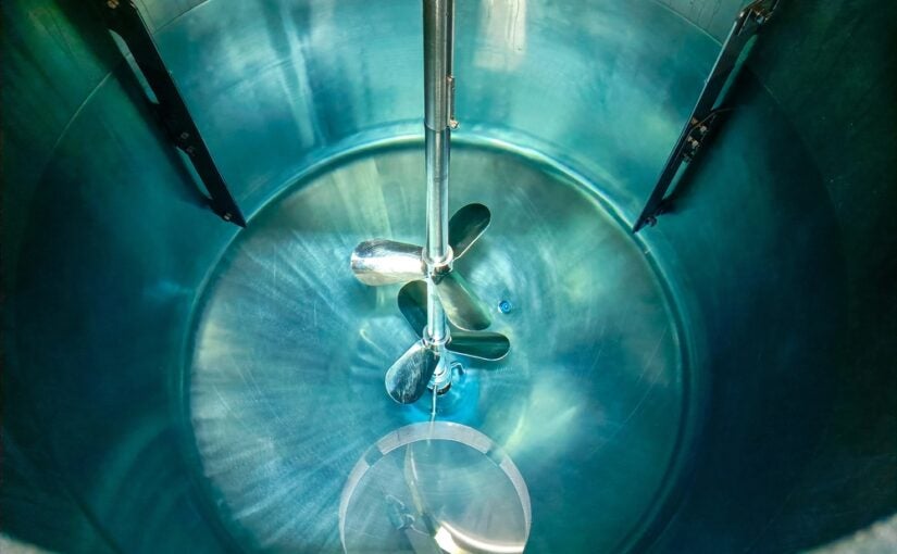 Gas Sparging using Discrete Phase Model (DPM) in a Mixing Tank (Workshop)