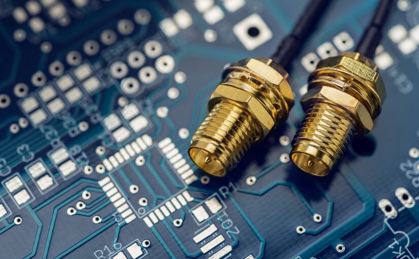 Microstrip Trace with SMA Connector Simulation in Ansys HFSS Software