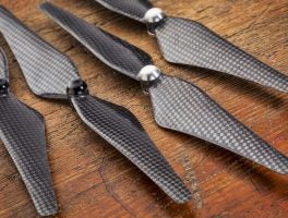 Set,Of,Four,Carbon,Fiber,Self-tightening,Propellers,For,A,Quadcopter